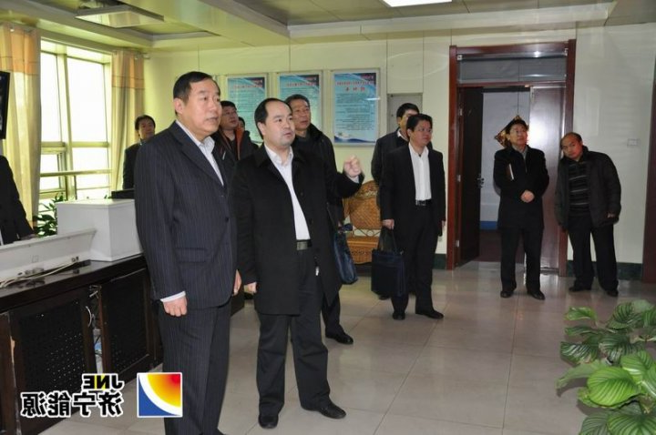 乔志猛到义桥煤矿慰问干部职工