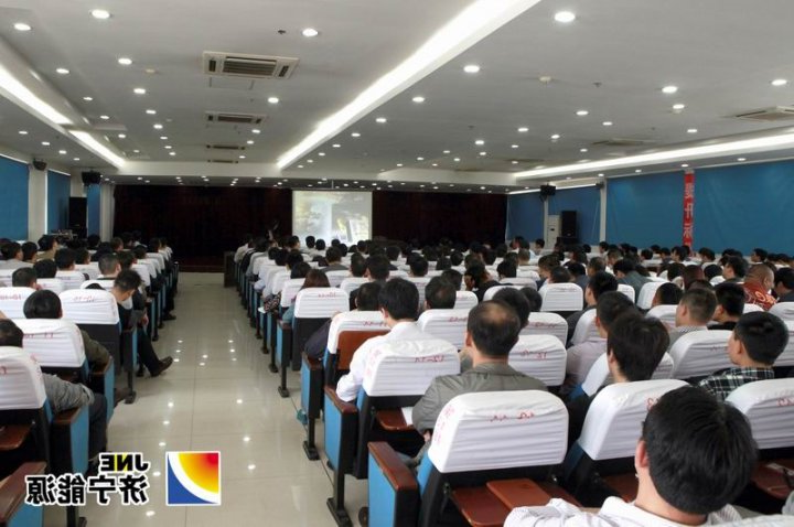 阳城煤电组织观看党的群众路线教育实践活动专题片