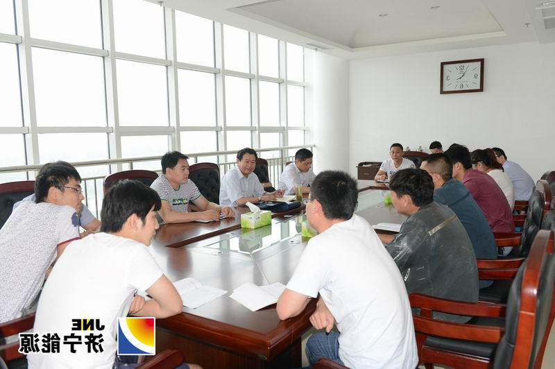 郝敬尧到联系点安居煤矿征求基层员工意见建议