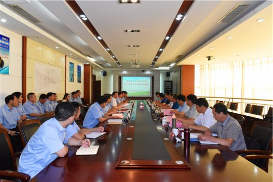 省煤监局专家到霄云煤矿开展安全“体检”