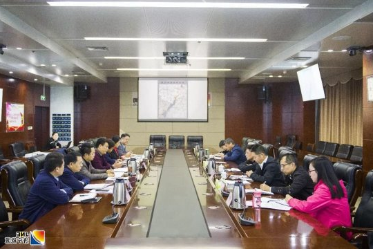 济宁市发改委党组书记王亚栋一行到集团公司就物流项目调研座谈