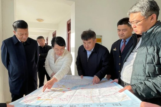 陈颖到济宁西站国际集装箱分流中心调研铁水联运交通资源