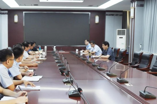 刘晓林到花园煤矿检查指导节日期间安全工作 看望慰问干部职工