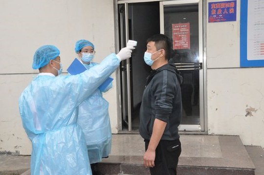 花园煤矿组织开展“疫情防控应急”演练