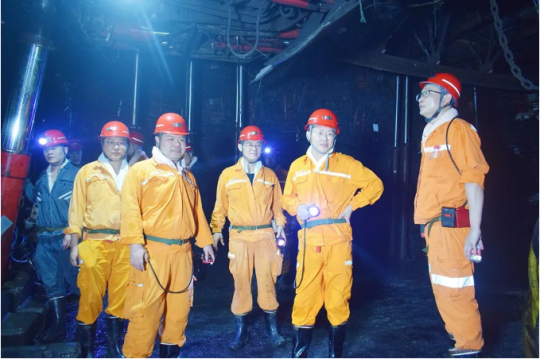 王崇景到运河煤矿检查指导工作