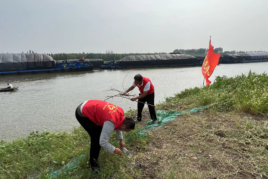 同饮一江水 共护大运河(贺玮) (3).jpg