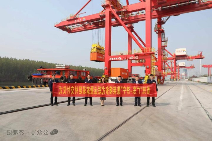 “南货北调”又增新品种！首批广东瓷砖建材运抵济宁龙拱港