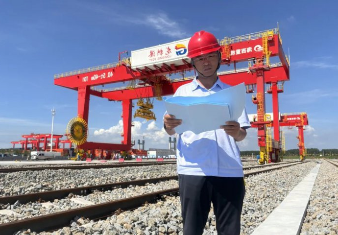 “奋进千亿中的基层优秀共产党员”先进事迹（9）