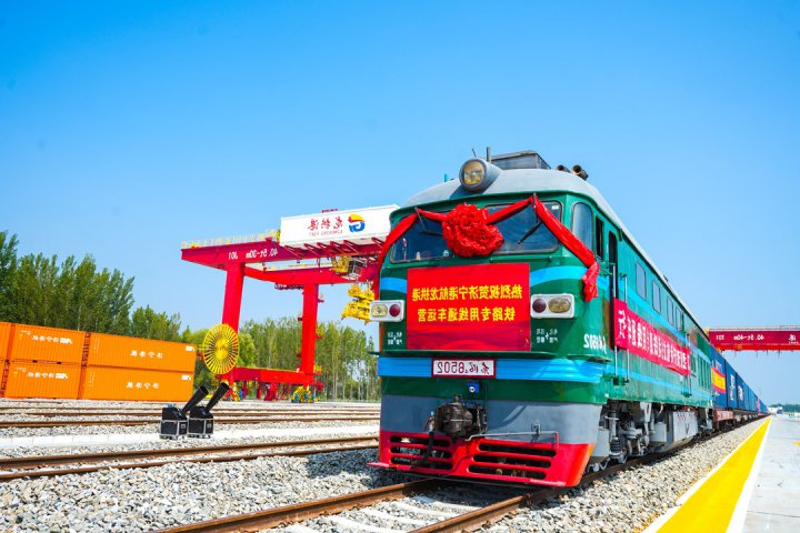 中欧班列开进大运河畔龙拱港！铁水相连，可“南下”也可“北上”